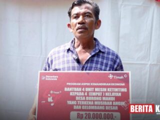 Nelayan Burung Mandi Dapat Bantuan PT Timah di HUT ke-49